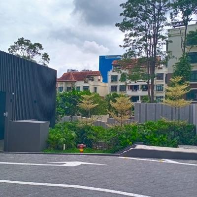 11 Peak Residence